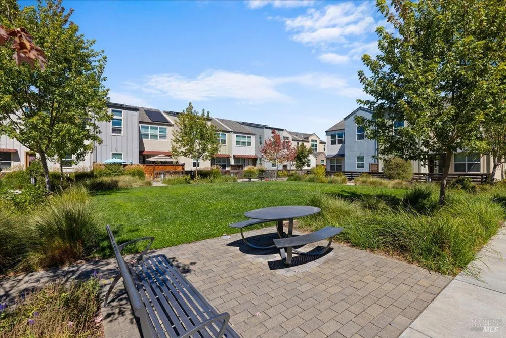 538 Deep Rose Place Santa Rosa, CA 95407