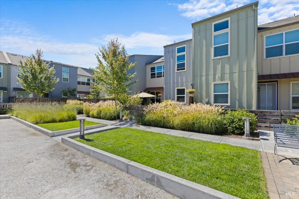 538 Deep Rose Place Santa Rosa, CA 95407