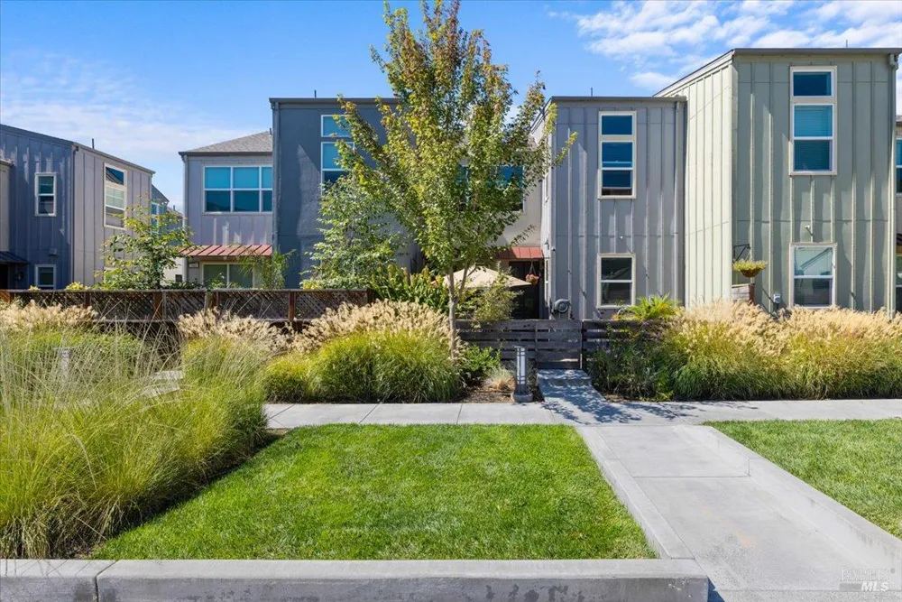 538 Deep Rose Place Santa Rosa, CA 95407
