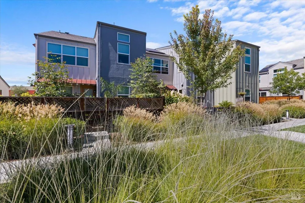 538 Deep Rose Place Santa Rosa, CA 95407