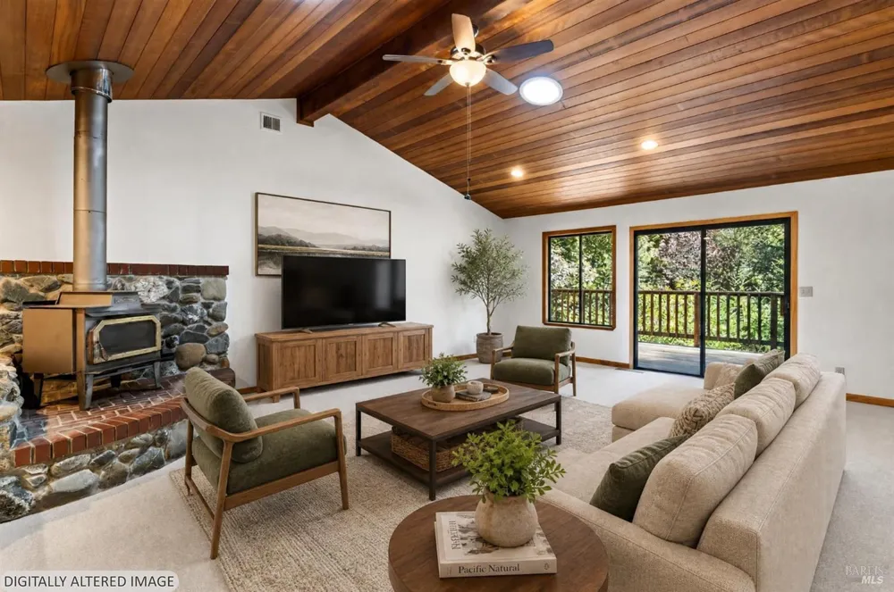 32268 Forest Lane Fort Bragg, CA 95437
