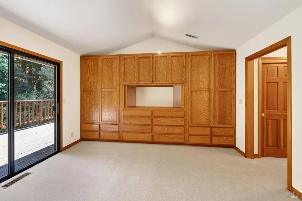 32268 Forest Lane Fort Bragg, CA 95437