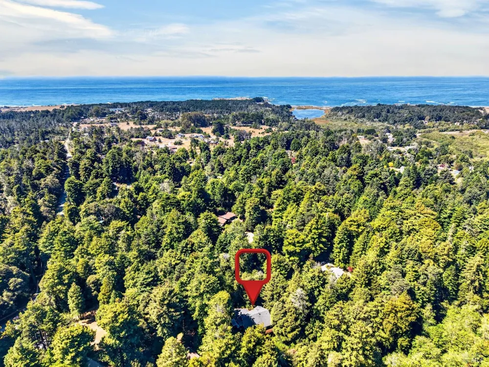 32268 Forest Lane Fort Bragg, CA 95437