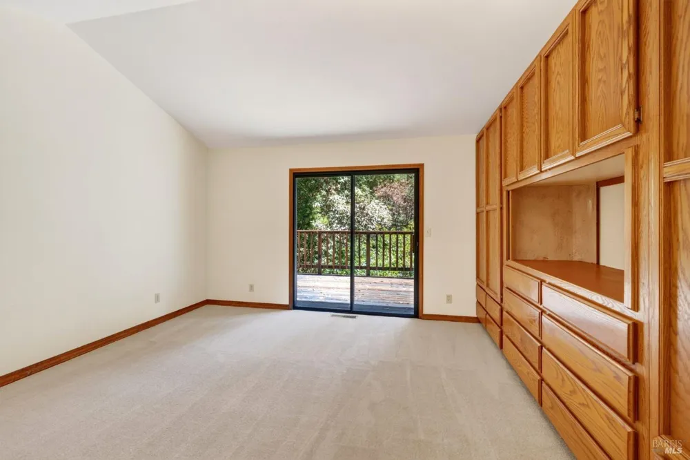 32268 Forest Lane Fort Bragg, CA 95437