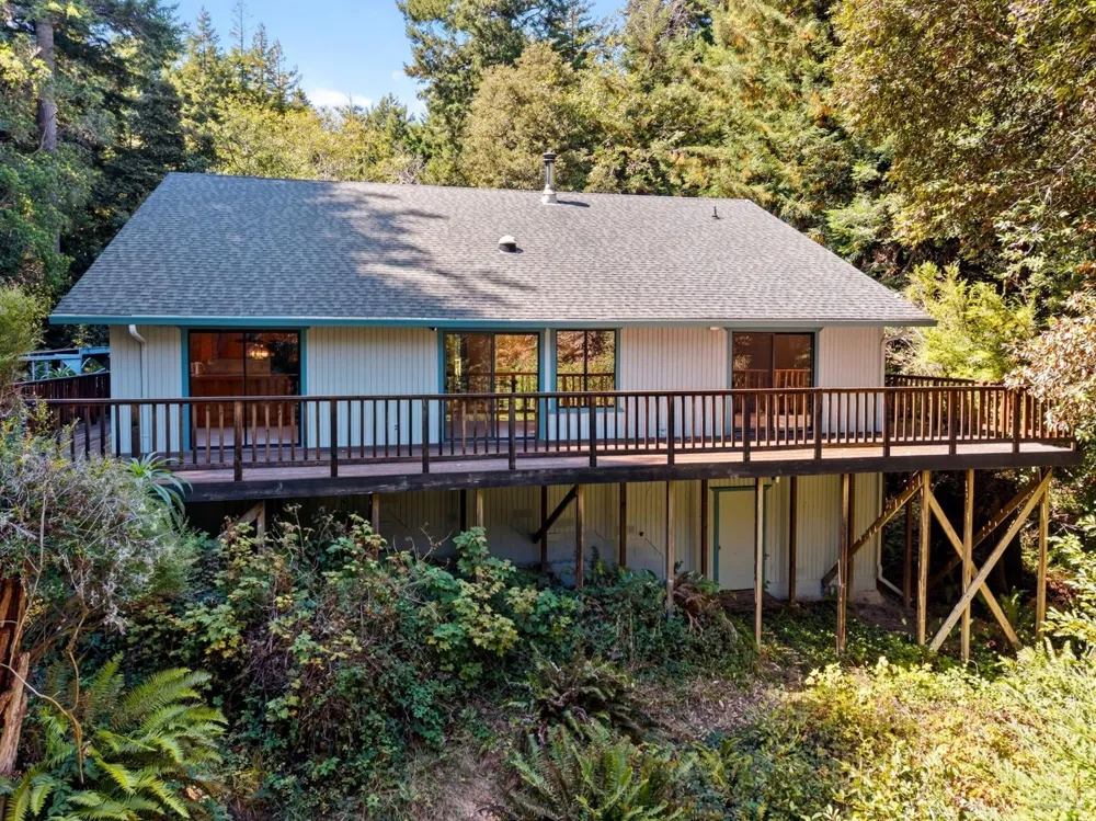 32268 Forest Lane Fort Bragg, CA 95437