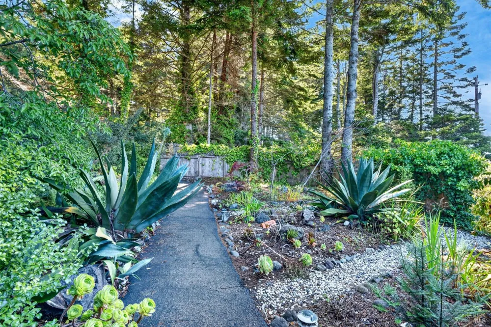 44454 Fernwood Road Mendocino, CA 95460