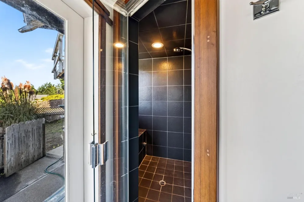 44454 Fernwood Road Mendocino, CA 95460