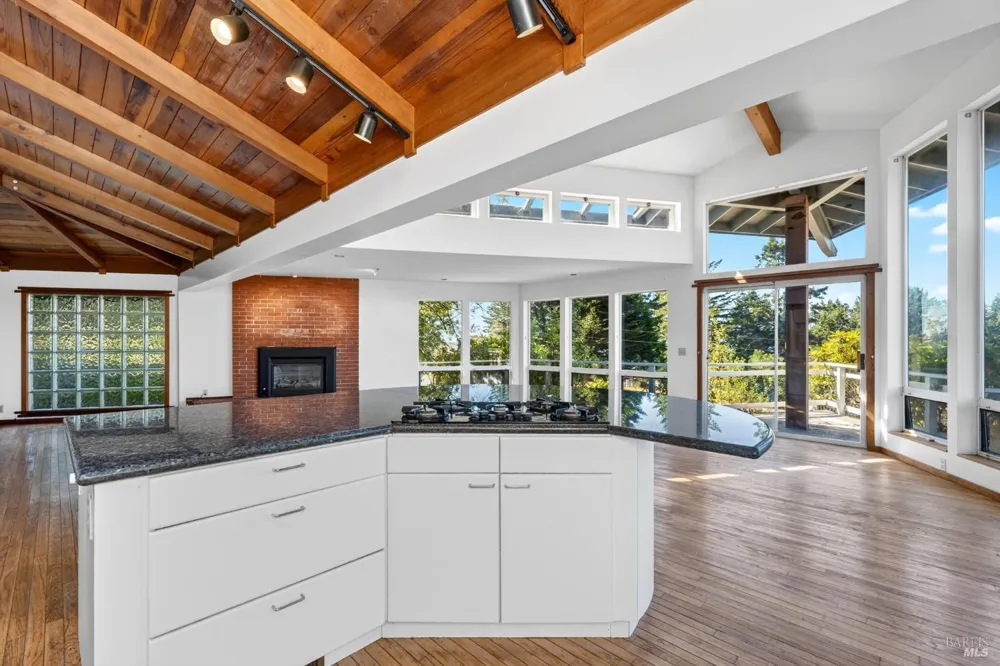 44454 Fernwood Road Mendocino, CA 95460