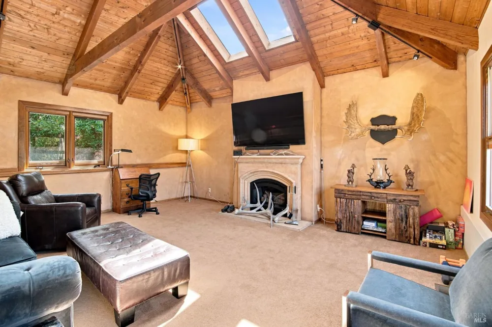321 Gemma Circle Santa Rosa, CA 95404