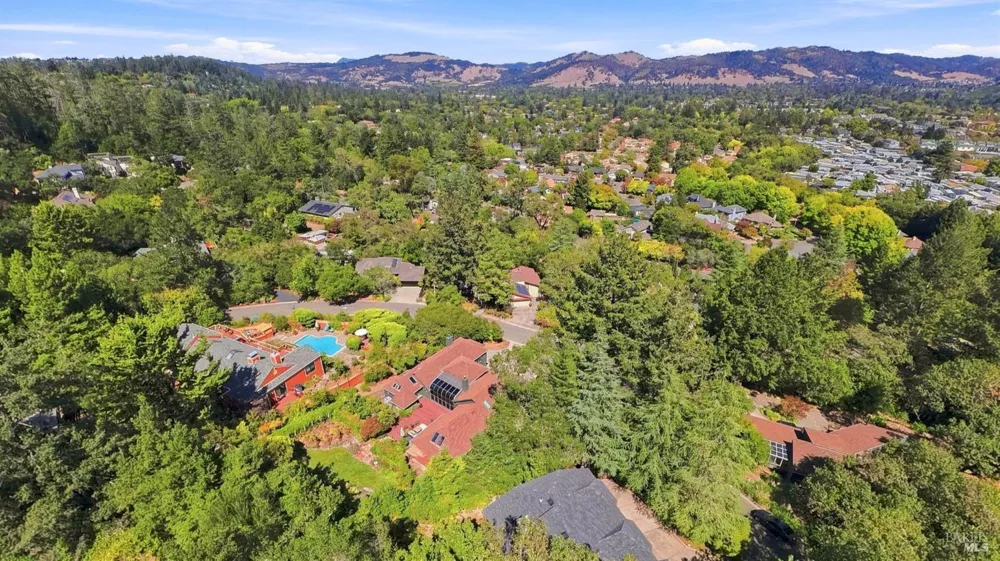 321 Gemma Circle Santa Rosa, CA 95404