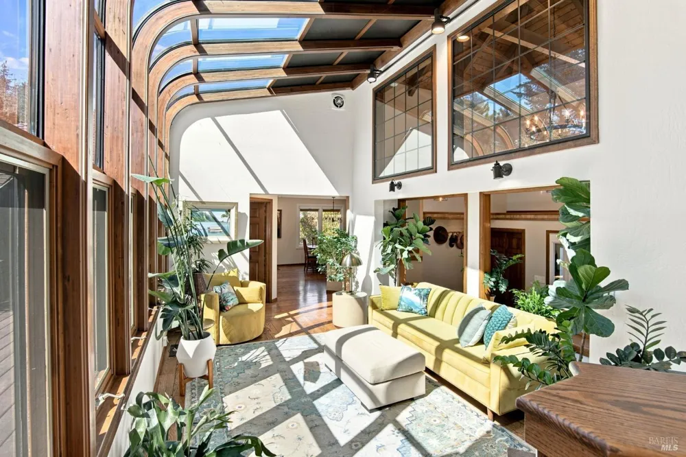321 Gemma Circle Santa Rosa, CA 95404