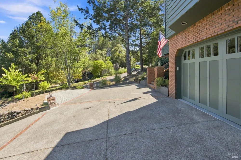 321 Gemma Circle Santa Rosa, CA 95404