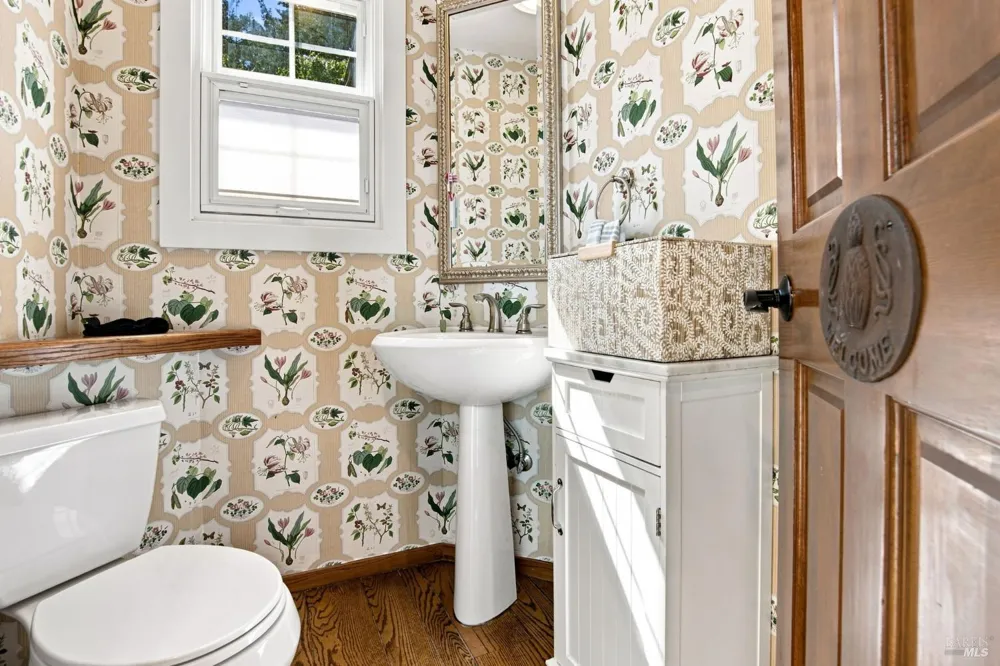 321 Gemma Circle Santa Rosa, CA 95404