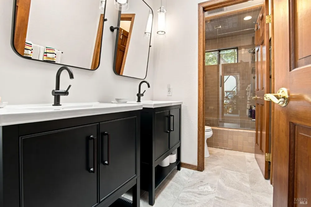 321 Gemma Circle Santa Rosa, CA 95404