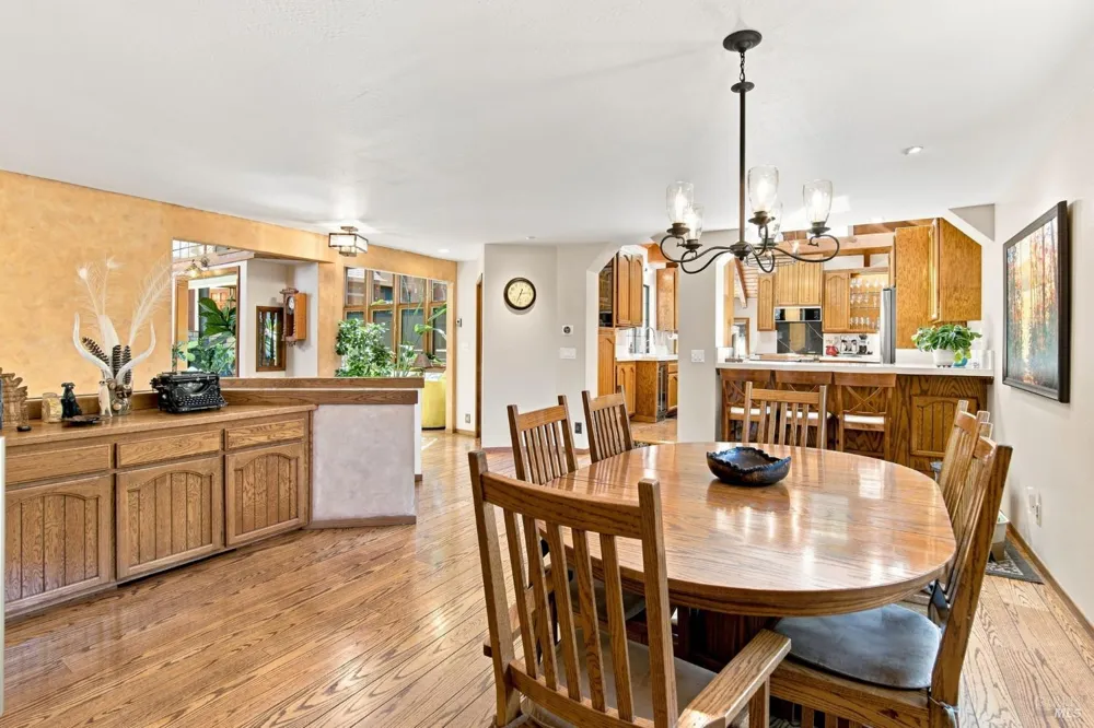 321 Gemma Circle Santa Rosa, CA 95404