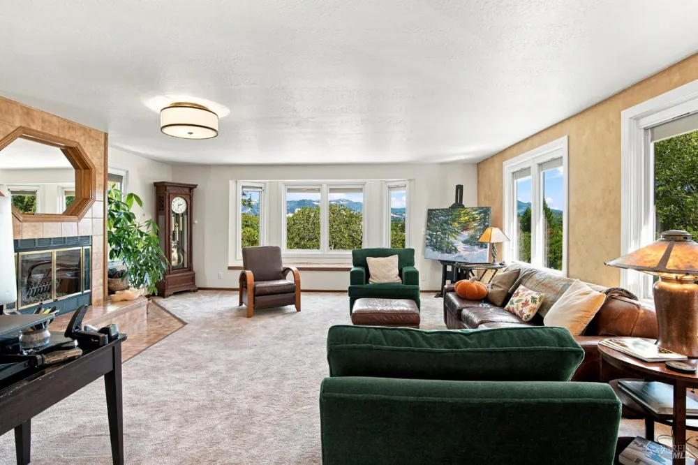 321 Gemma Circle Santa Rosa, CA 95404