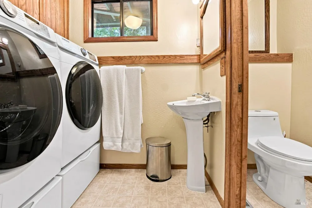 321 Gemma Circle Santa Rosa, CA 95404