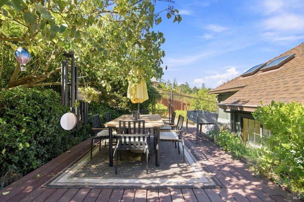 321 Gemma Circle Santa Rosa, CA 95404