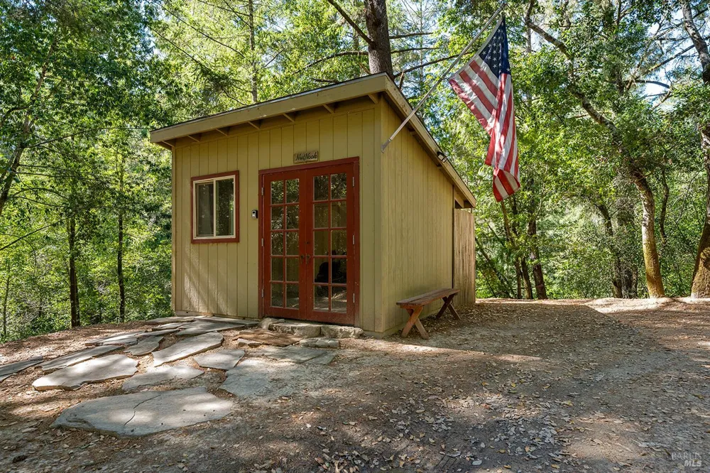 11575 Pocket Drive Guerneville, CA 95446