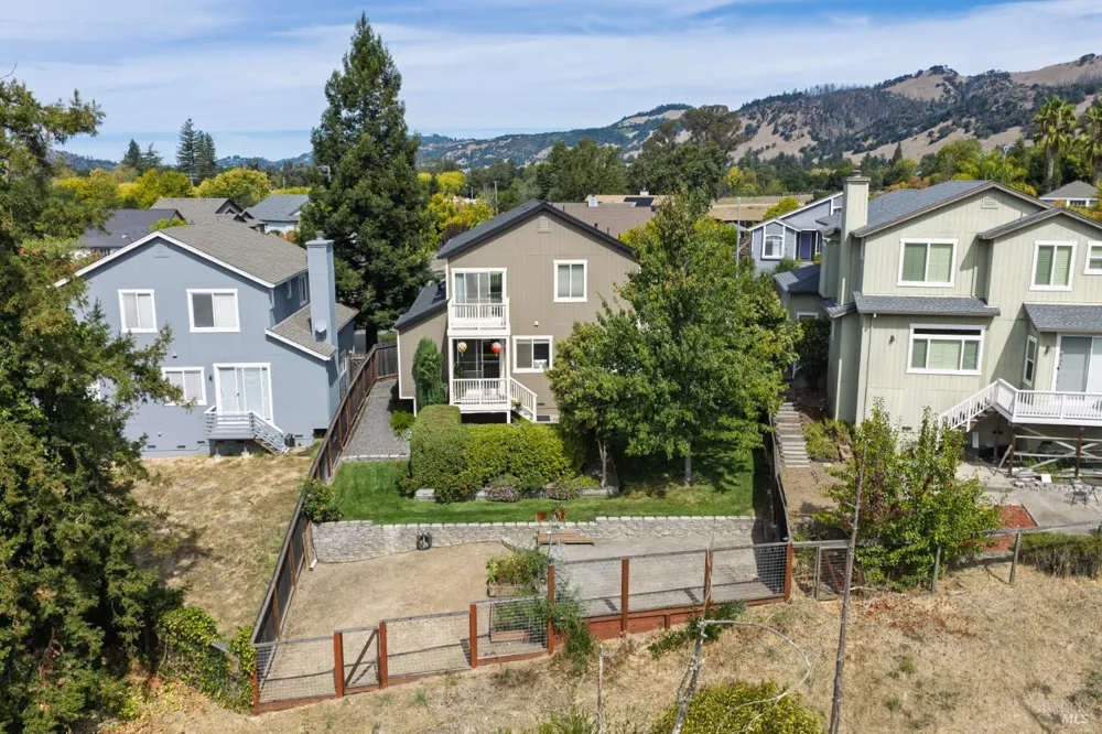 5410 Diane Way Santa Rosa, CA 95409