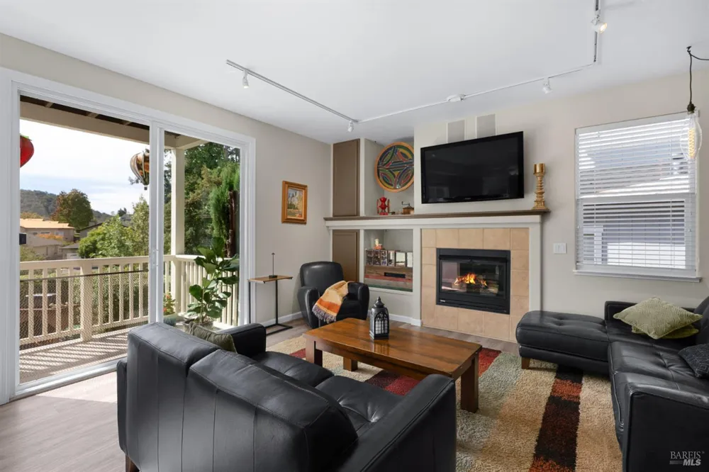 5410 Diane Way Santa Rosa, CA 95409