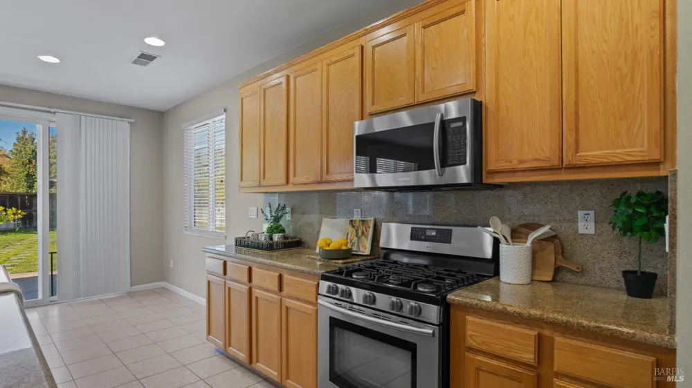 2442 Flatley Circle Fairfield, CA 94533