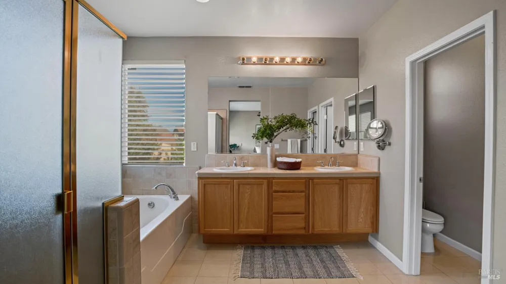 2442 Flatley Circle Fairfield, CA 94533