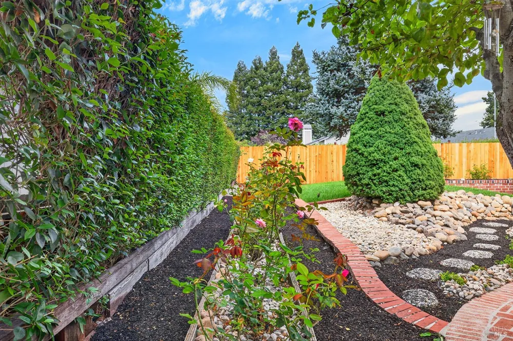 8273 Honor Place Cotati, CA 94931