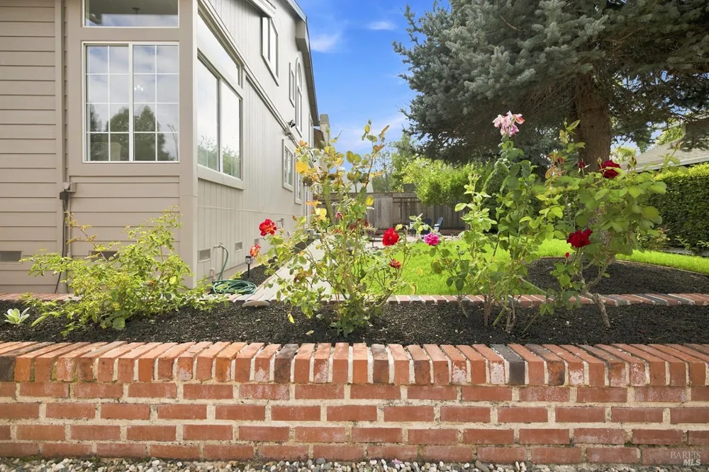 8273 Honor Place Cotati, CA 94931
