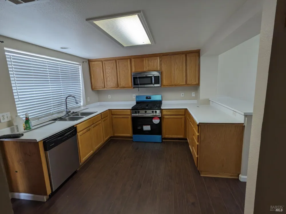 702 Daniels Avenue Vallejo, CA 94590