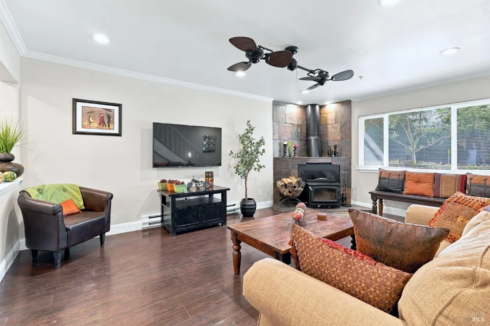 1013 Golf Course Drive Rohnert Park, CA 94928