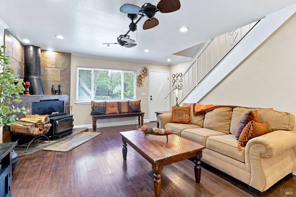 1013 Golf Course Drive Rohnert Park, CA 94928
