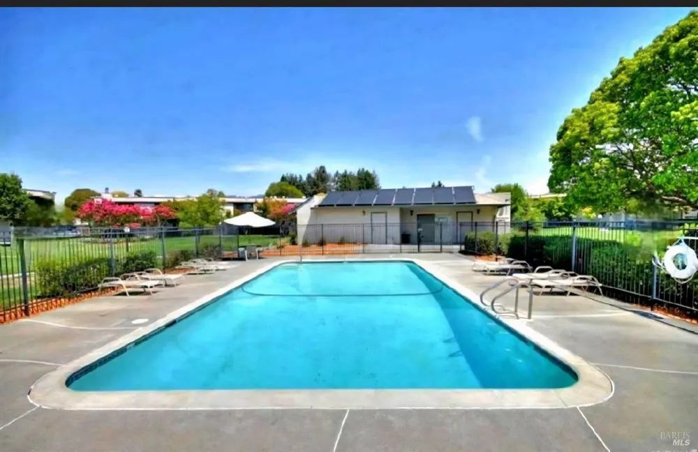 1013 Golf Course Drive Rohnert Park, CA 94928