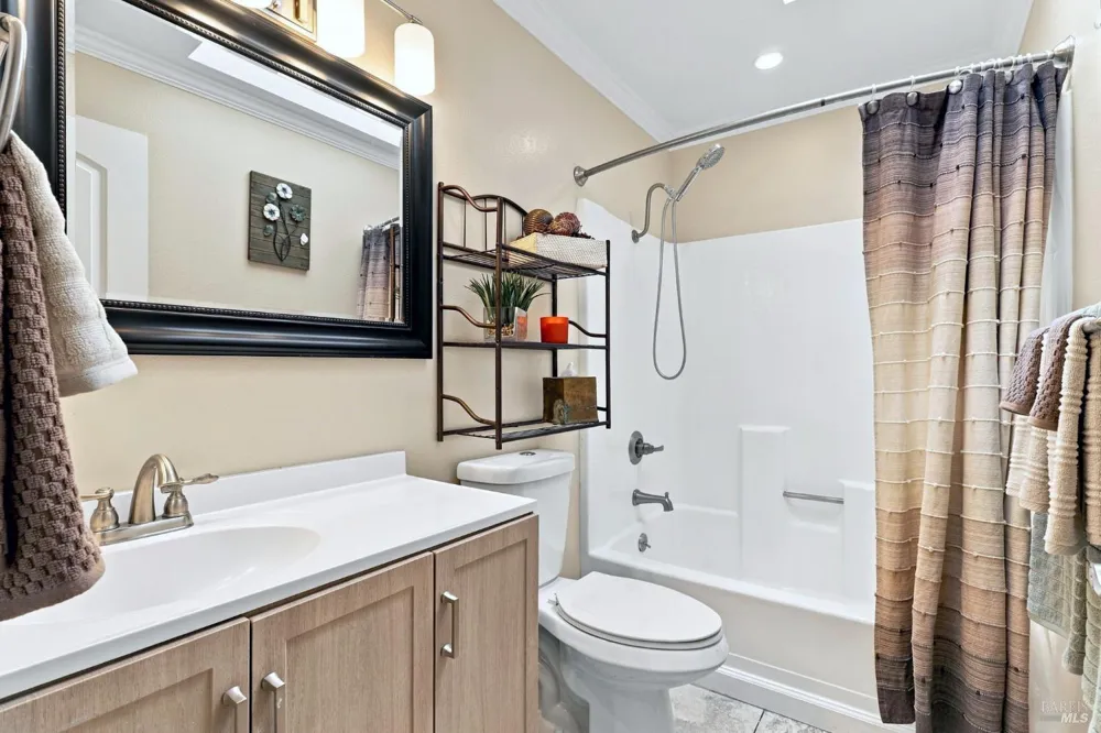 1013 Golf Course Drive Rohnert Park, CA 94928