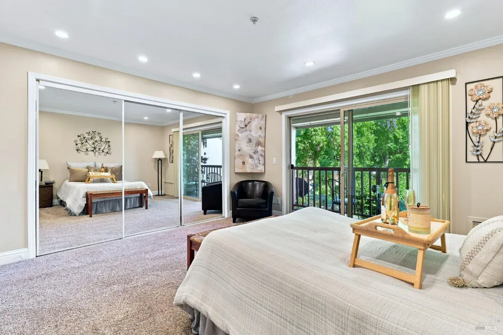 1013 Golf Course Drive Rohnert Park, CA 94928