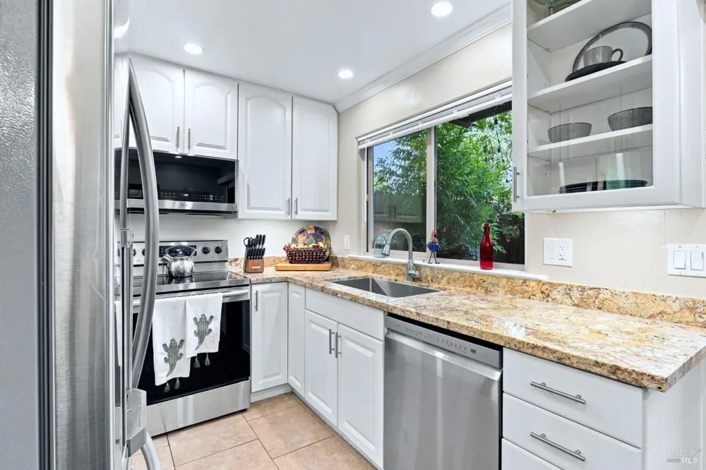1013 Golf Course Drive Rohnert Park, CA 94928