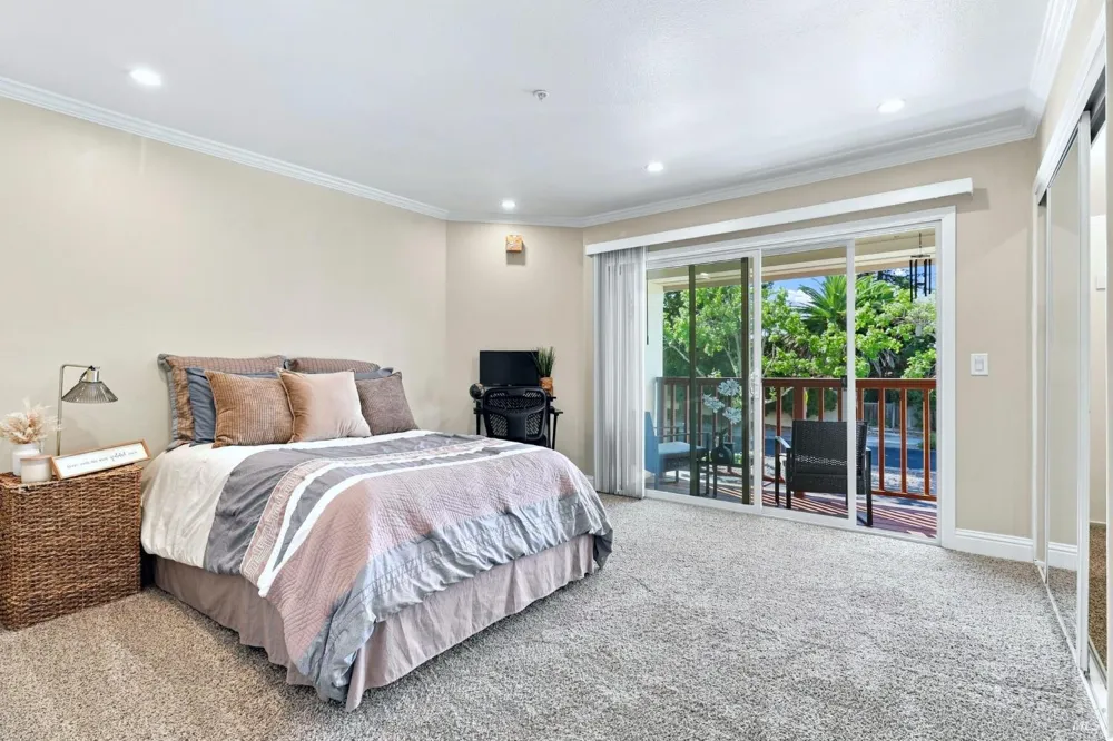 1013 Golf Course Drive Rohnert Park, CA 94928