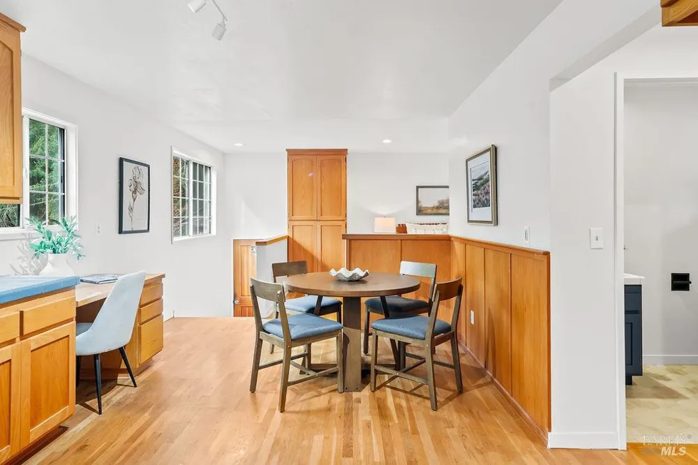 6900 Timber Drive Sebastopol, CA 95472