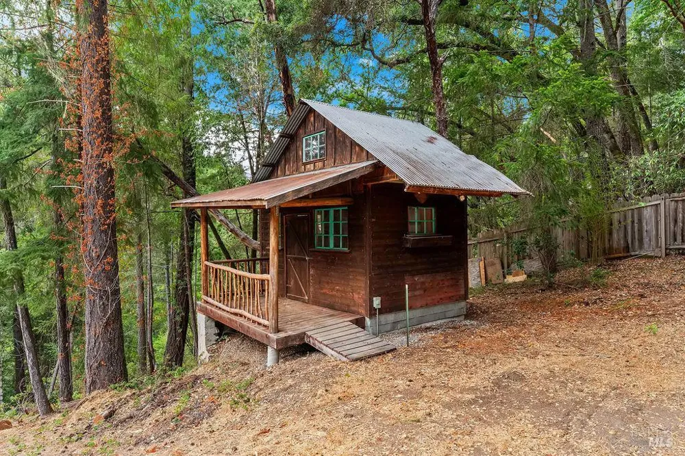 6900 Timber Drive Sebastopol, CA 95472