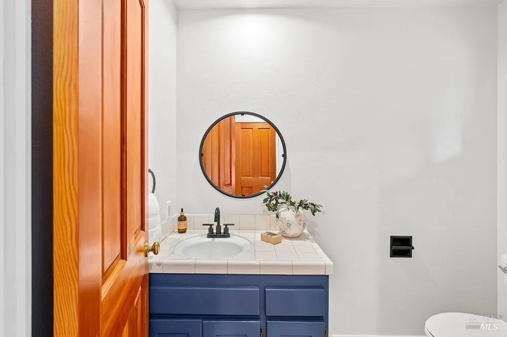 6900 Timber Drive Sebastopol, CA 95472