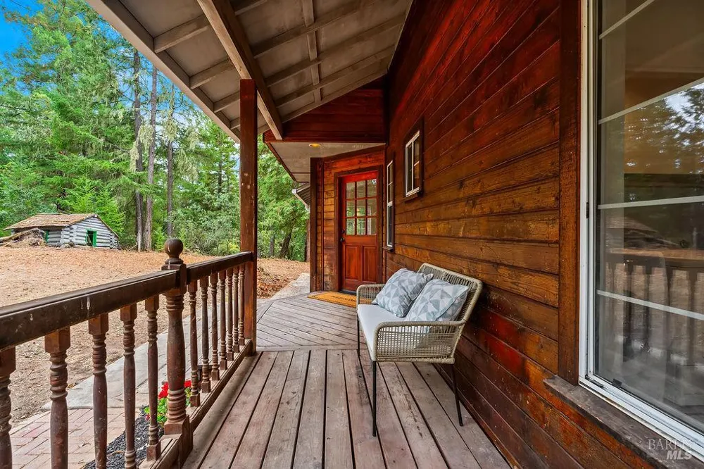 6900 Timber Drive Sebastopol, CA 95472