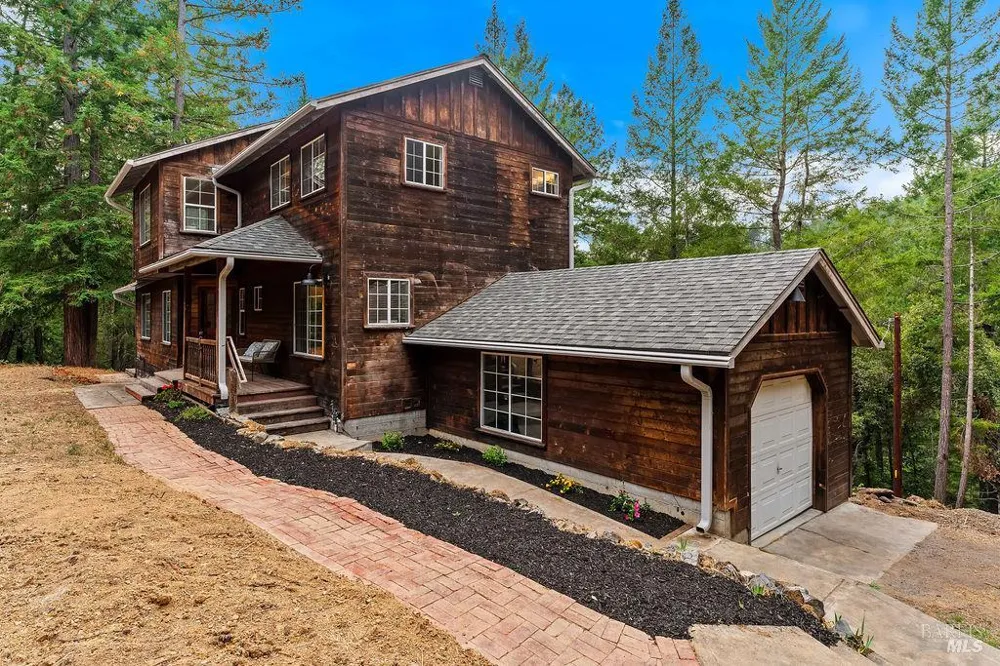 6900 Timber Drive Sebastopol, CA 95472