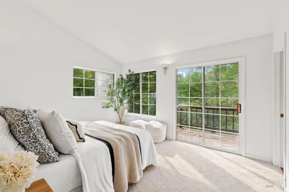 6900 Timber Drive Sebastopol, CA 95472