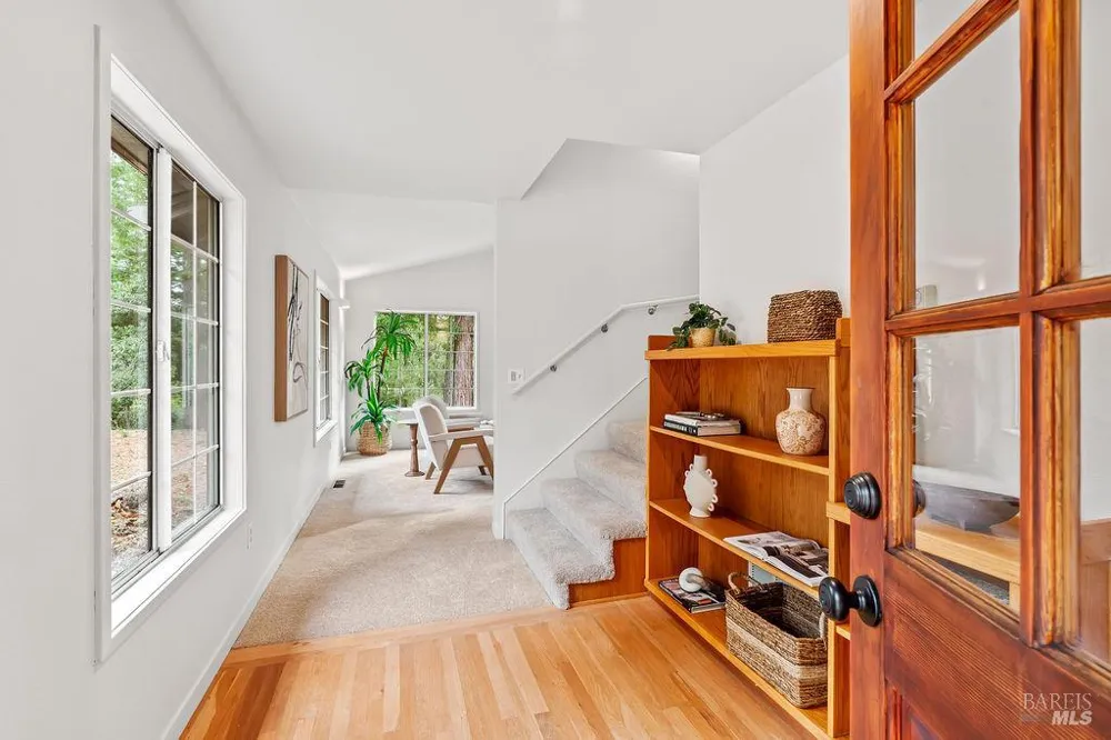 6900 Timber Drive Sebastopol, CA 95472