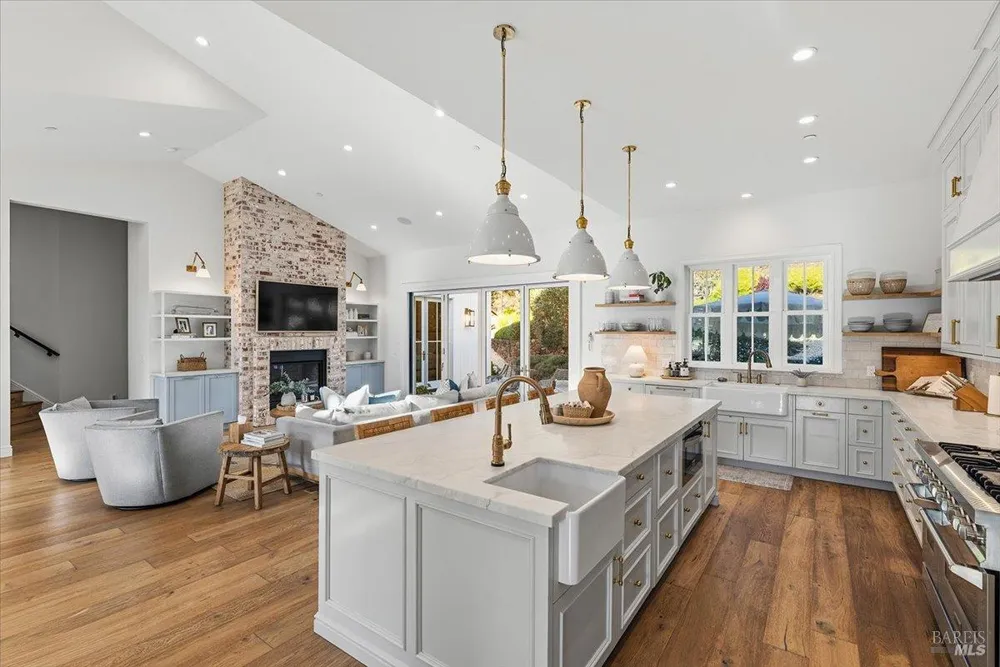 3772 Cross Creek Circle Santa Rosa, CA 95403