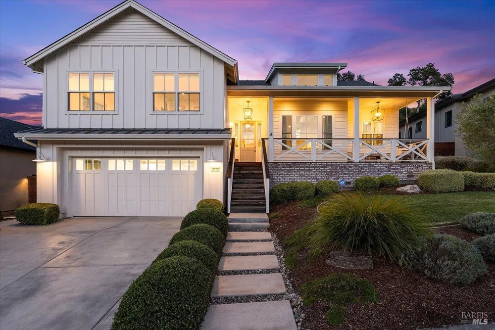 3772 Cross Creek Circle Santa Rosa, CA 95403