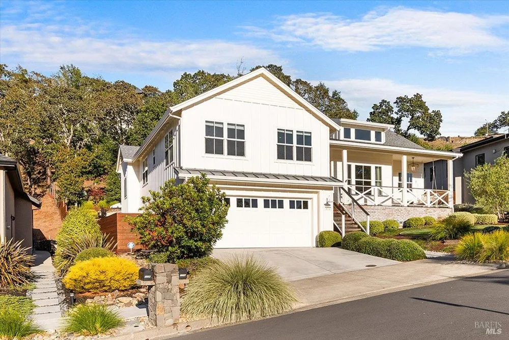 3772 Cross Creek Circle Santa Rosa, CA 95403