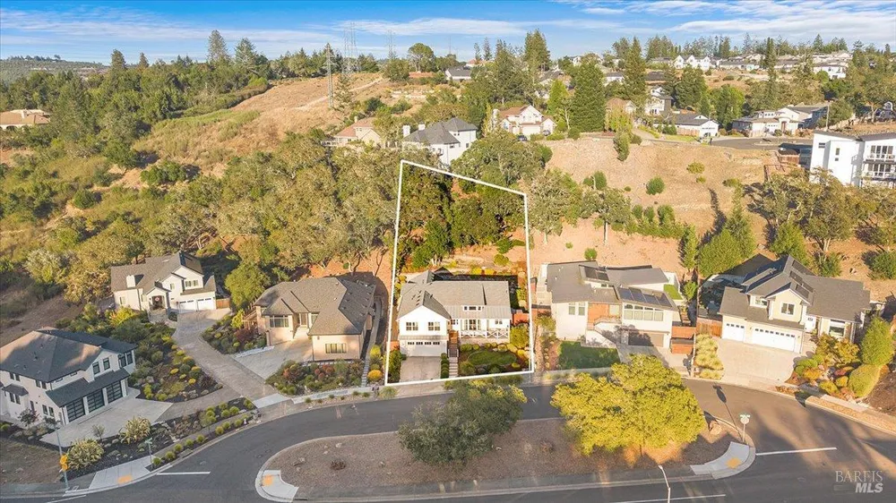 3772 Cross Creek Circle Santa Rosa, CA 95403