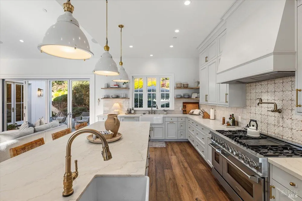 3772 Cross Creek Circle Santa Rosa, CA 95403