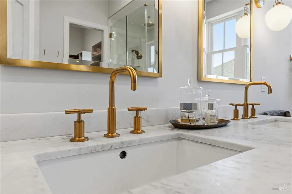 3772 Cross Creek Circle Santa Rosa, CA 95403